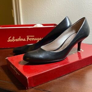 Black leather women’s heels